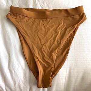 Dippin’ Daisy’s highwaisted nude/tan bikini bottom